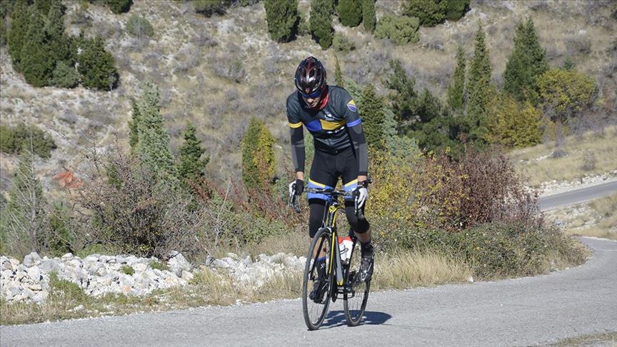 Mostarski biciklista Sanjin Memić napravio podvig: Everesting trajao 26 sati