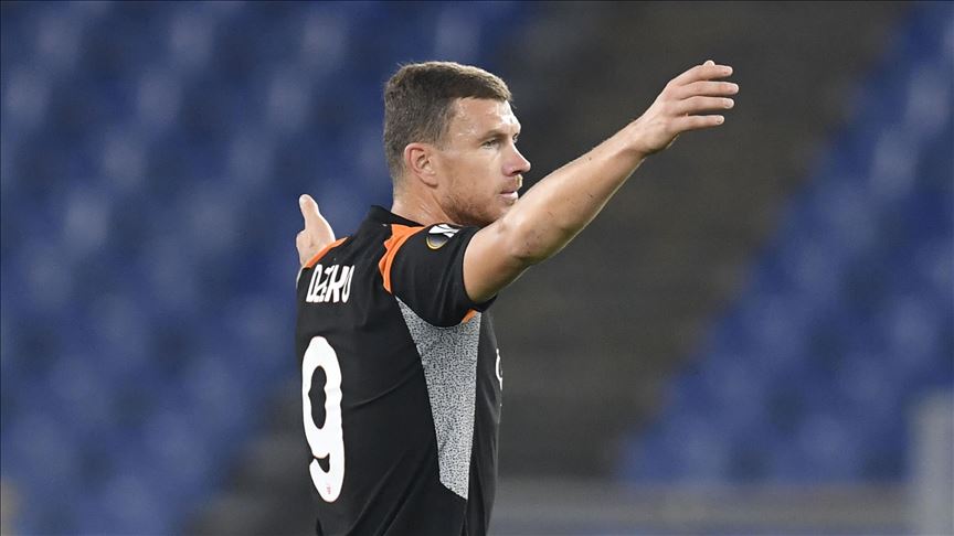 Football: Roma forward Dzeko recovers from COVID-19