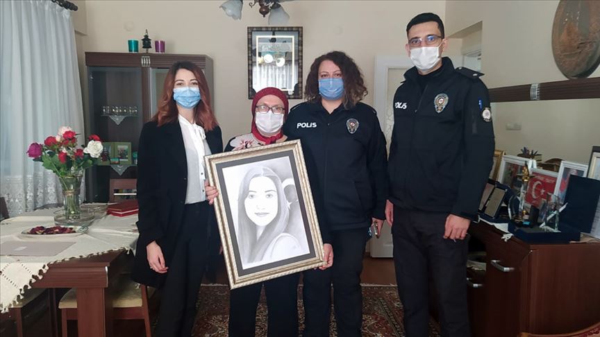 Şehit öğretmen Şenay Aybüke Yalçın'ı Samsun Emniyeti unutmadı