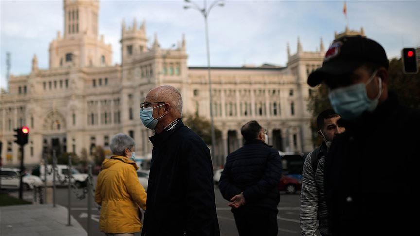 Spain: Highest daily surge in virus deaths since spring