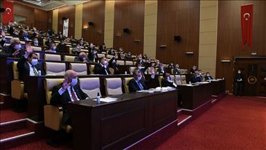 Ankara Büyükşehir Belediyesinin bütçesi 13 milyar 345 milyon lira olarak belirlendi