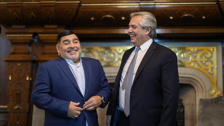 Presidente de Argentina: 'Gracias por haber existido, Diego. Te vamos a extrañar toda la vida'