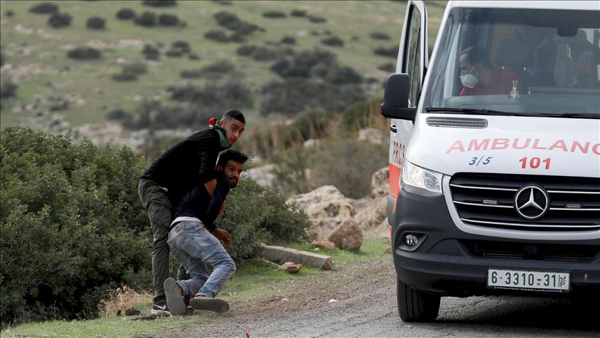 Izraelske snage pokušale oteti ranjenog Palestinca iz vozila hitne pomoći