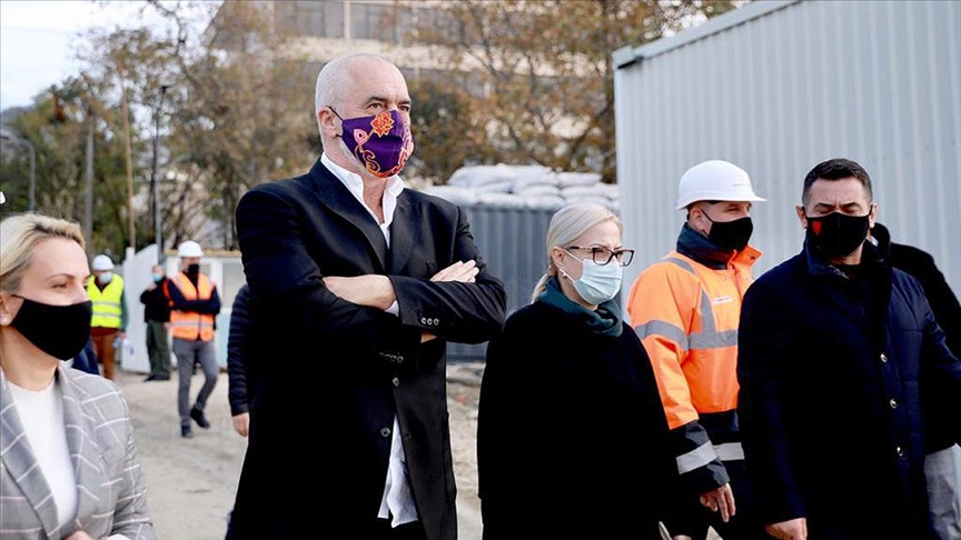 Arnavutluk Başbakanı Rama'dan Türkiye tarafından inşa edilecek deprem konutlarına övgü