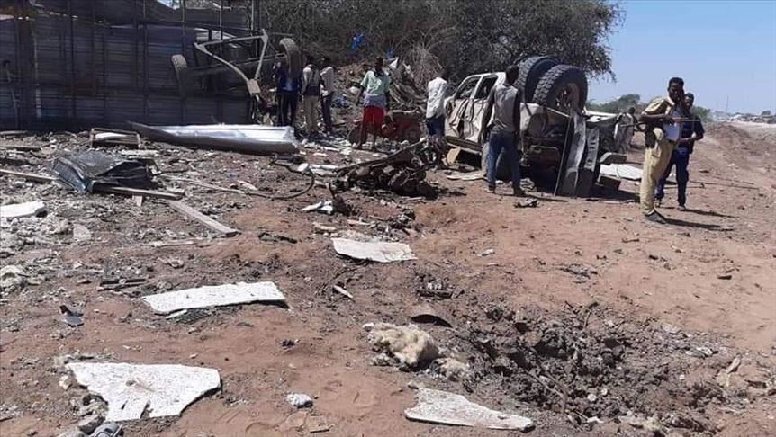 Somalia bomb blast kills 5 policemen