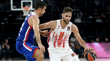 Anadolu Efes, Sırbistan deplasmanında