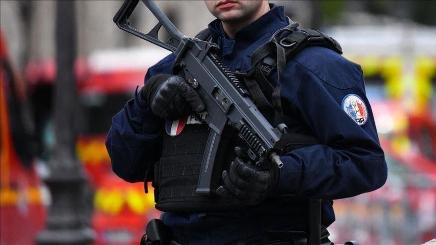 France :  trois policiers suspendus 