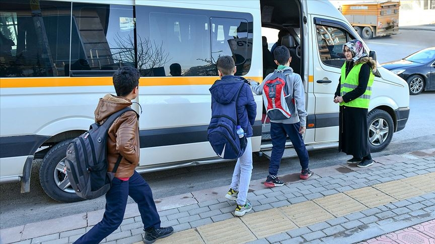Özel eğitim okuluna kayıtlı öğrencilerle özel eğitime ihtiyacı olmayan kardeşler aynı araçla taşınabilecek