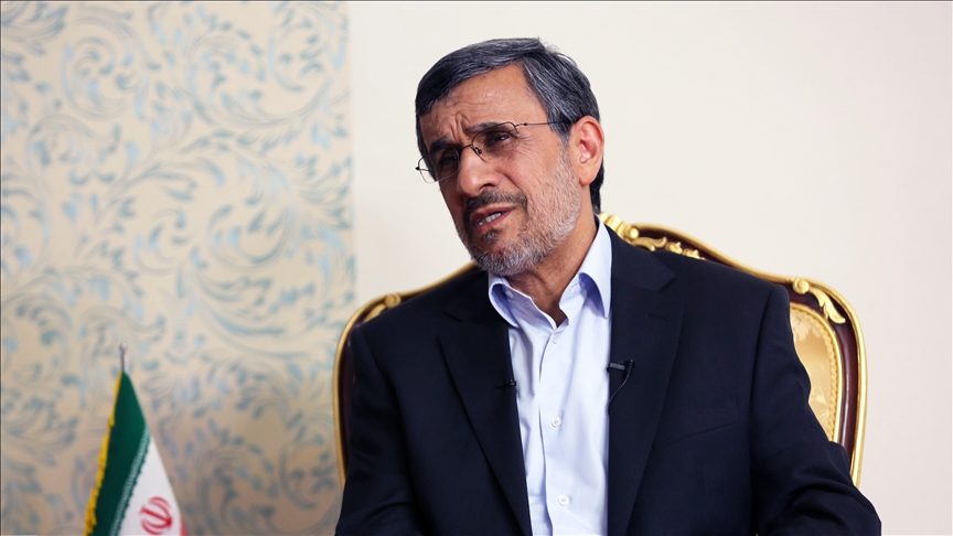 احمدی‌نژاد: پذیرش دین و پذیرش حکومت جمهوری اسلامی مسائل متفاوتی هستند