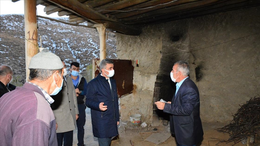 Malatya Valisi Baruş, deprem bölgesinde incelemelerde bulundu