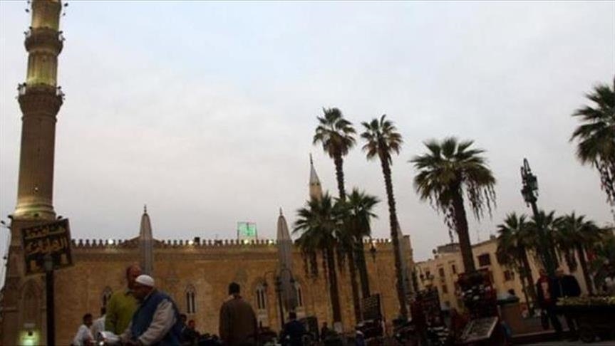 مصر.. وزيرة مسيحية ترتدي حجابًا خلال مشاركتها بافتتاح مساجد