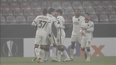 UEFA Avrupa Ligi'nde Roma gruptan çıkmayı garantiledi