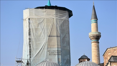 Mevlana Müzesi'nin turkuaz kubbesi '100 ton yük'ten kurtarıldı