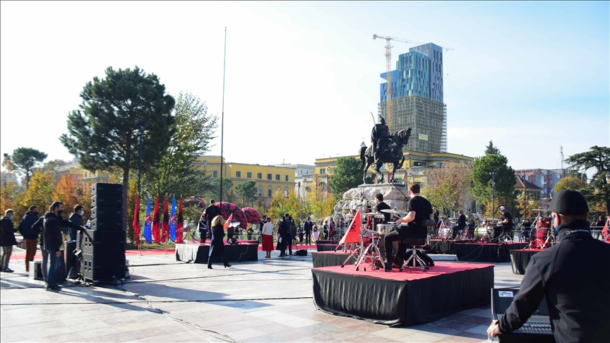 Shqipëri, shënohet më disa ceremoni Dita e Flamurit dhe Pavarësisë 
