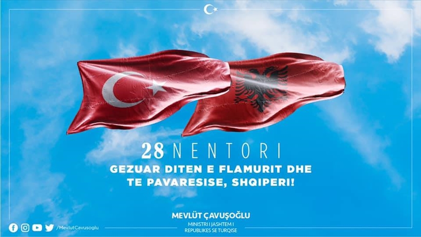 Çavuşoğlu uroi Ditën e Flamurit dhe të Pavarësisë së Shqipërisë