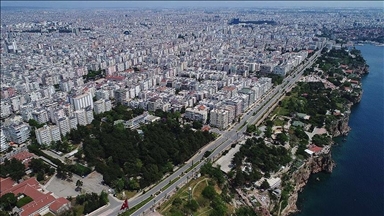 إسطنبول وأنطاليا تتصدران المدن التركية في بيع العقارات للأجانب