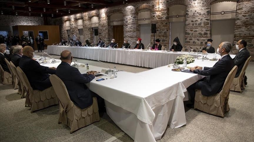 Senior Turkish officials meet minority representatives