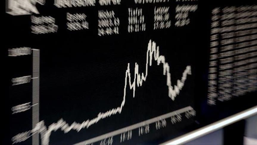 Suku bunga kredit dan simpanan bank turun pada Oktober