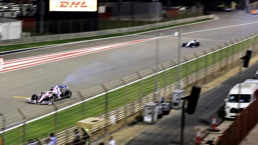 F1: Hamilton wins in Bahrain, Grosjean has major crash