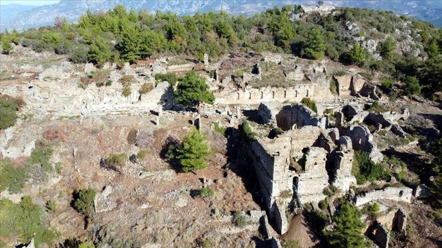 ادامه عملیات حفاری در شهر باستانی «سیدرا» آنتالیا