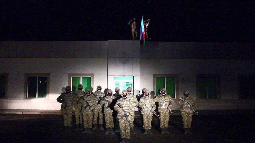 Le drapeau azerbaïdjanais flotte sur Latchin 28 ans après