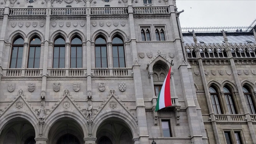 Hungary summons Ukrainian envoy over minority policies