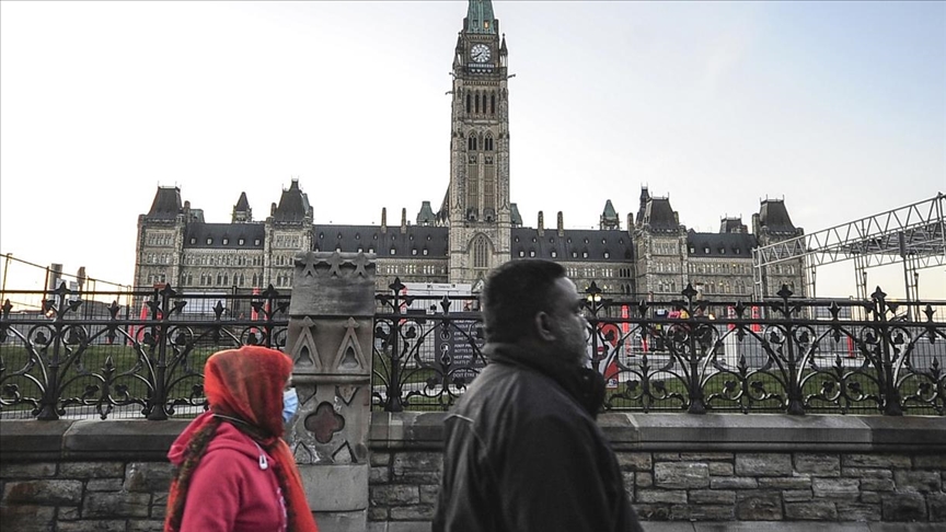 Una encuesta concluye que las deudas son un síntoma de la crisis causada por la COVID-19 en Canadá