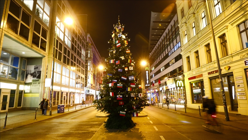 Llega la Navidad a Europa mientras continúa su lucha contra la segunda ola del coronavirus