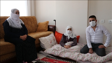 Li Batmanê jinika 106 salî ji vîrusa koronayê filitî û baş bû