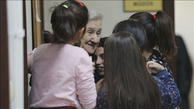 Bu dünyadan kimsesiz çocukların 'Oya Annesi' geçti