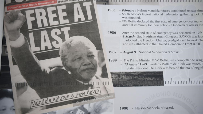Irk ayrımına karşı mücadelenin simge ismi Mandela ölümünün 7'nci yılında anılıyor