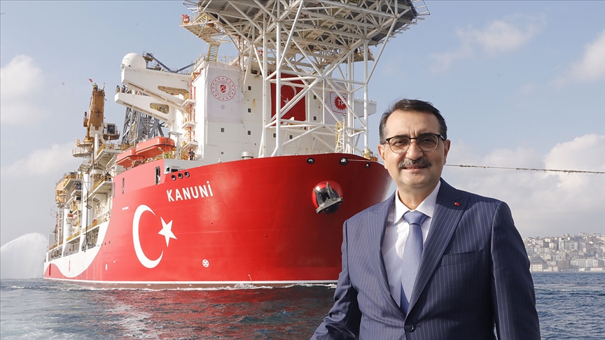 Bakan Dönmez: Kanuni sondaj gemisi Karadeniz'de sondaja hazırlanıyor