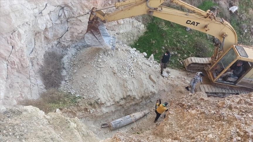 الدفاع التركية: تفكيك قنبلة تزن طنا بمدينة الباب السورية