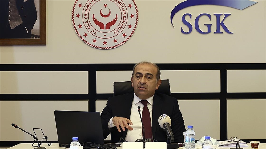 SGK Başkanı Yılmaz: Vergi borçlarının yapılandırılmasında peşin ya da iki taksitte ödemede ciddi avantajlar sağlıyoruz