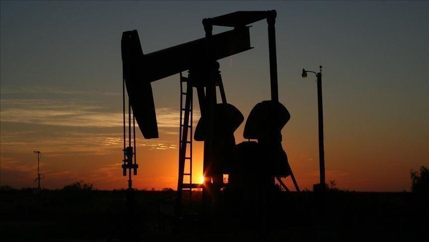 Oil prices down over rise in US stocks