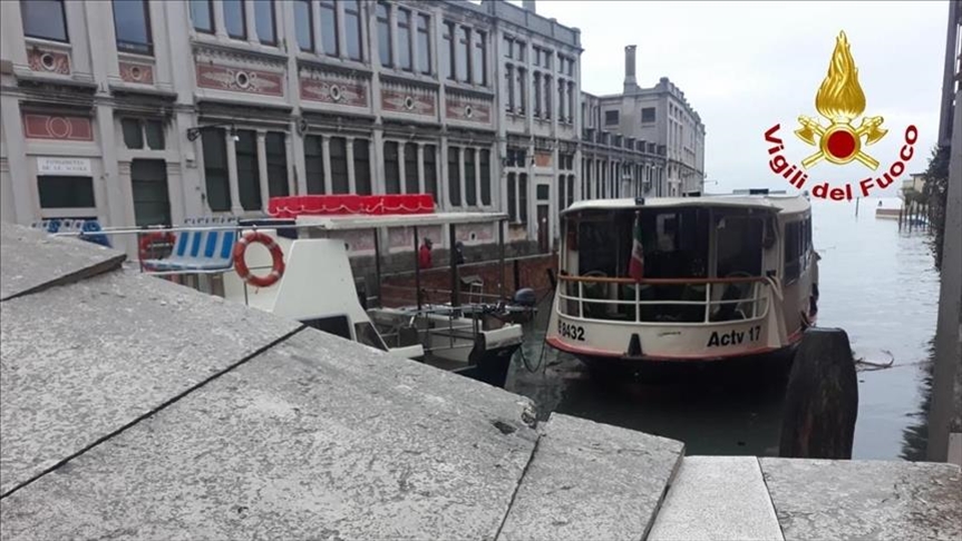 Kota apung Venesia terendam air karena sistem penahan banjir tak aktif 