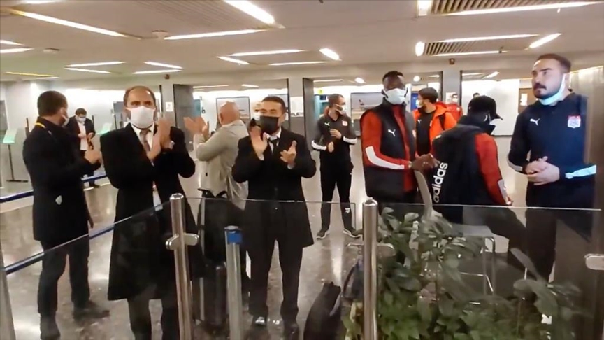 Turkish football club stuck in Israeli airport