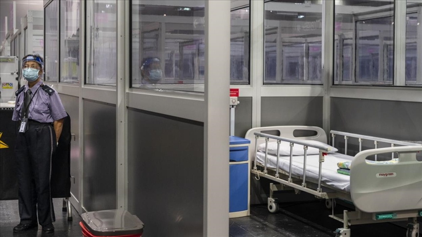 Hong Kong intensifica esfuerzos para adquirir vacunas a medida que aumentan los casos de coronavirus