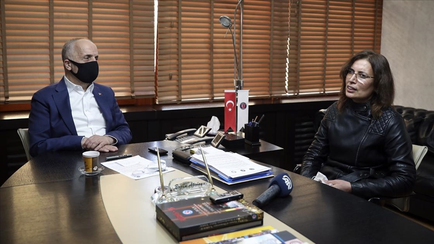 Asgari ücretli kadın işçi milyonlarca çalışanın sesi olacak