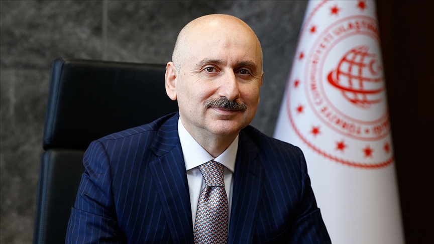 Ulaştırma ve Altyapı Bakanı Karaismailoğlu: Yerli 5G teknolojisi altyapısı kurmadan 5G'ye geçmeyeceğiz