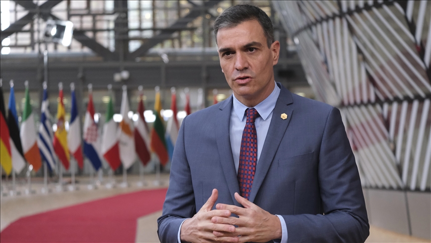 Spain premier urges 'constructive dialogue' with Turkey