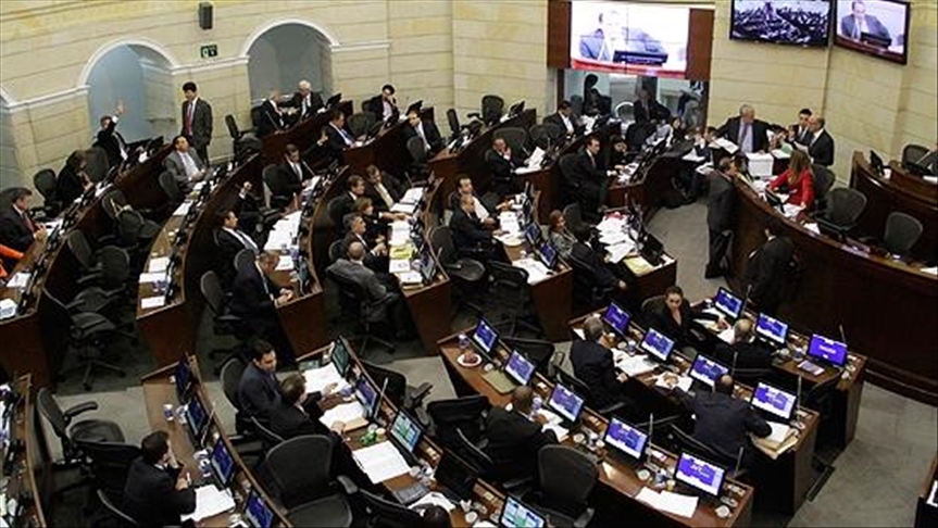 Congreso de Colombia sigue con el debate del polémico Código Electoral con cuota de paridad de género