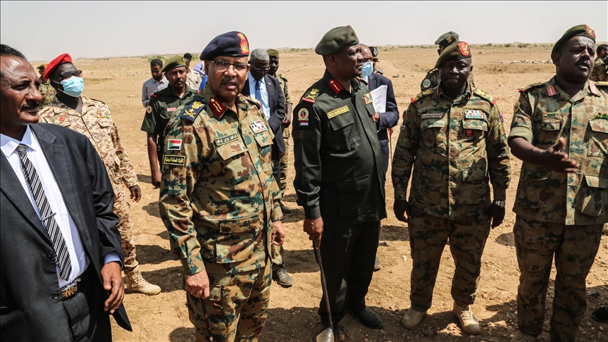 السودان.. عسكريون فصلوا بعهد البشير يطالبون بإعادتهم للعمل