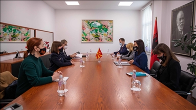 „Продолжуваме со реализацијата на заедничките програми за образование помеѓу Северна Македонија и Албанија"