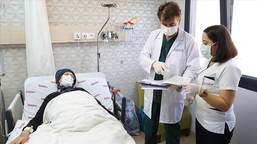 Kovid 19 Lu Kanser Hastasi Ozel Bir Ameliyatla Sagligina Kavustu