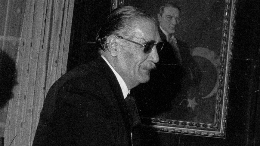Yeşilçam'ın pala bıyıklı yufka yüreklisi: Hulusi Kentmen