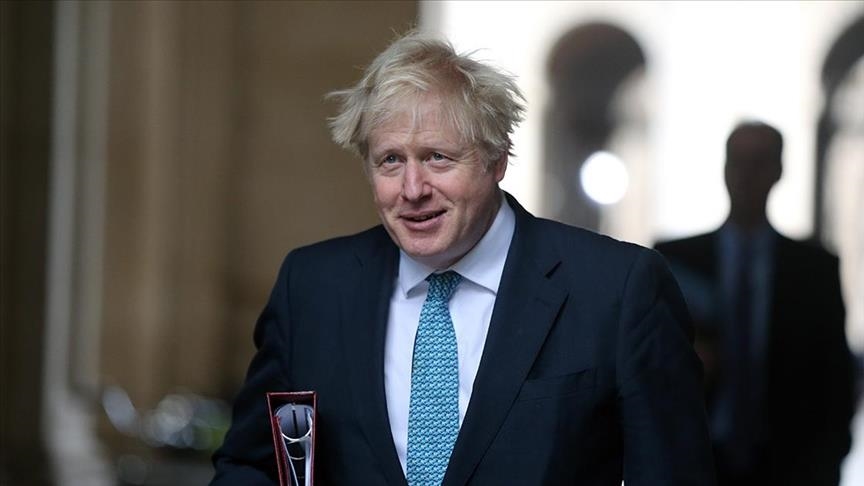 Royaume-Uni : Boris Johnson annonce l'annulation des célébrations de Noël