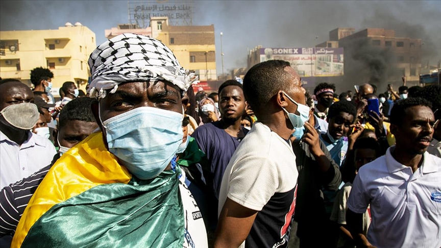 السودان.. مظاهرات متفرقة تطالب بإسقاط الحكومة 