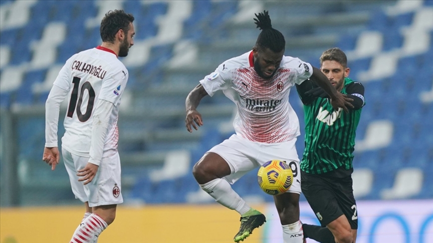 Milan, Serie A tarihinin en erken golünün atıldığı maçta Sassuolo'yu 2-1 yendi