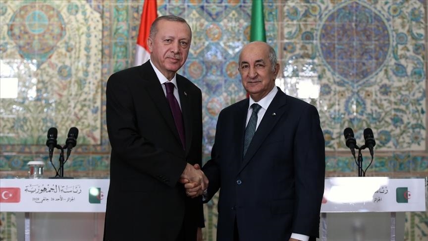 Turkish, Algerian presidents discuss ties on phone